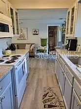 1370 Greenway Dr — Photo 13