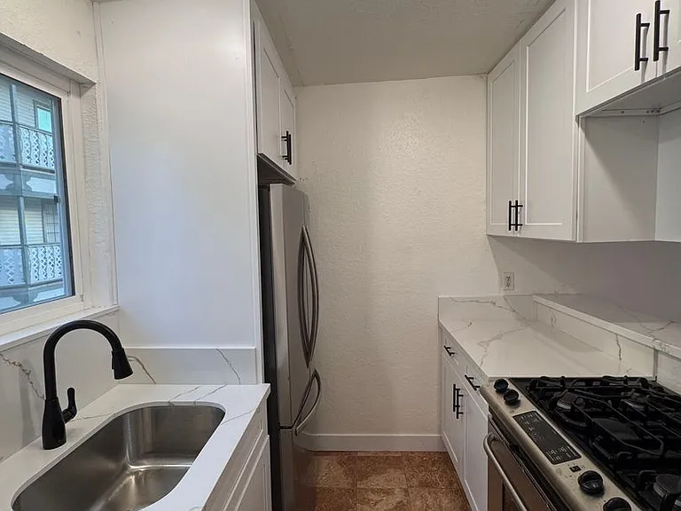10635 Sherman Grove Ave — Photo 13