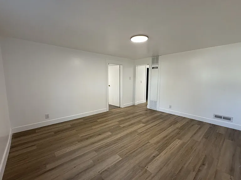 4145 S Madison Ave #C — Photo 5