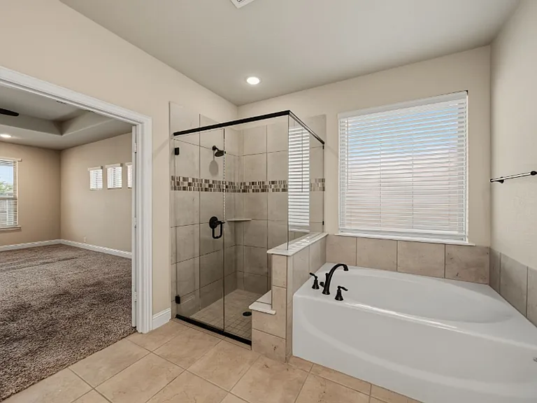 504 Ridgewater Trl — Photo 30