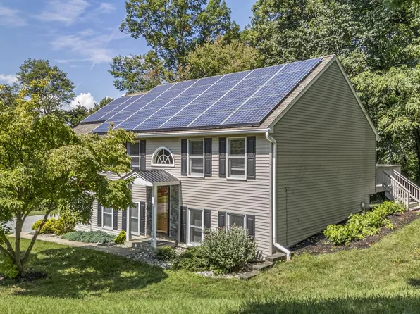 700 King Pen Rd, Kirkwood, PA 17536