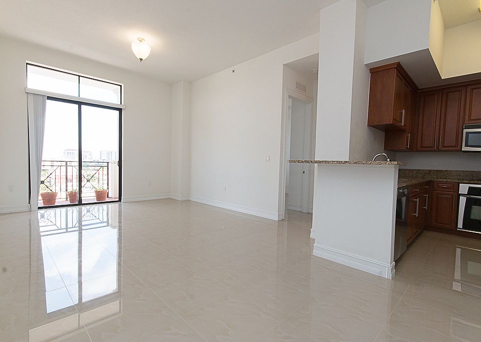 1805 Ponce De Leon Blvd APT 819, Coral Gables, FL 33134 Zillow