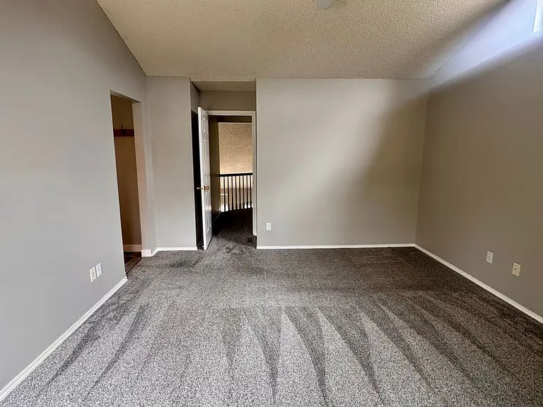 9380 Melbourne Dr — Photo 22