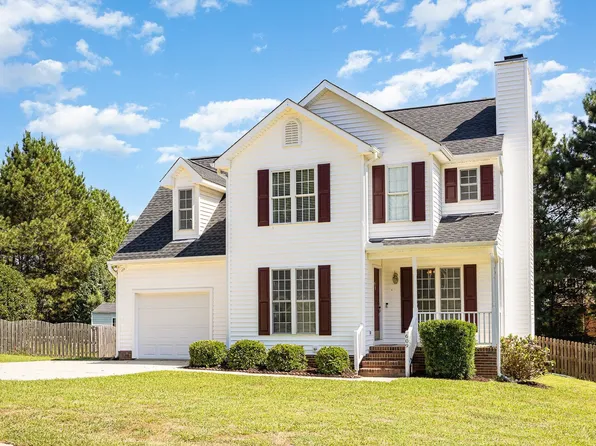 609 Hyannis Dr, Holly Springs, NC 27540