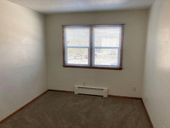 5th image of 5612 7th St NE #2B-1Ba-800Sqft