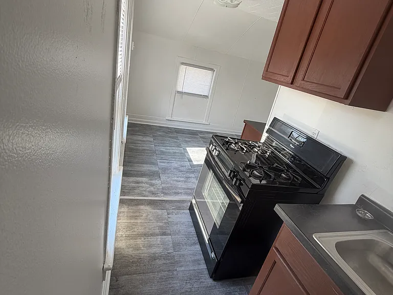 531 N Schuyler Ave #2 — Photo 11