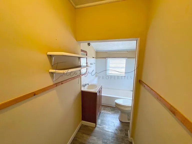 2701 Cline St #C — Photo 7
