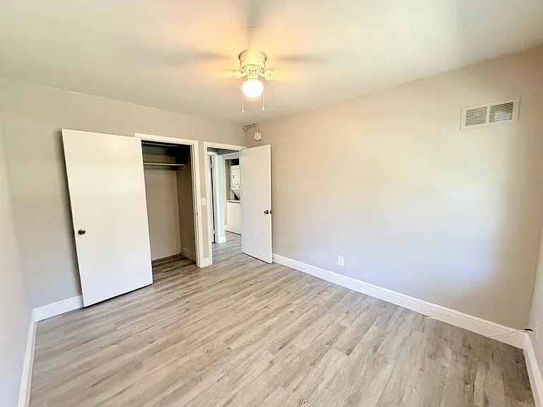 809 2nd St #2 — Photo 12
