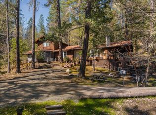 160 E Hawksdale Dr, Grants Pass, OR 97526