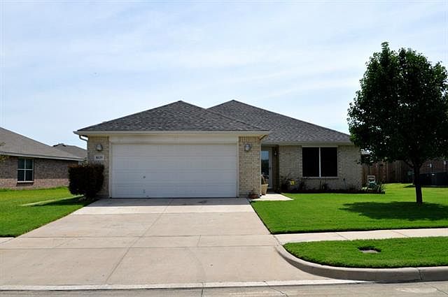 1st image of 8125 Abbey Glen Ct