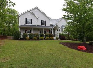 127 Hammond Dr, Canton, GA