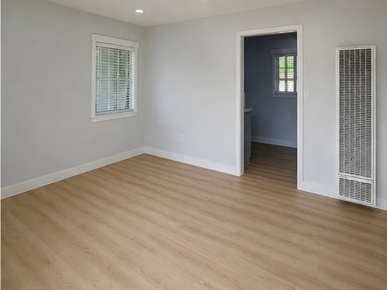 3502 Nyeland Ave — Photo 5