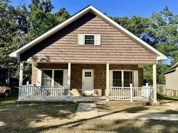 529 Howell St, Florence, AL 35630