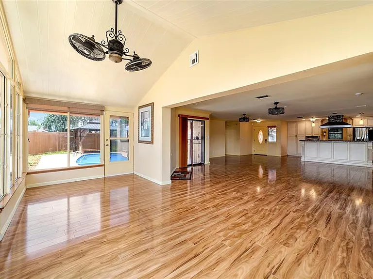 5330 Kings Ct — Photo 26