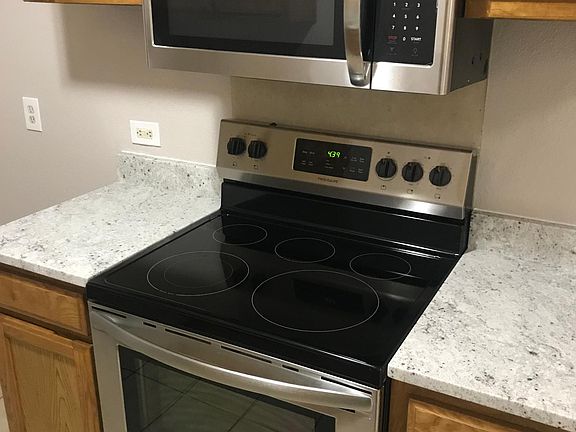 4th image of 322 Schumacher Dr