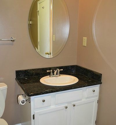 5th image of 2245 Forest Acres Dr