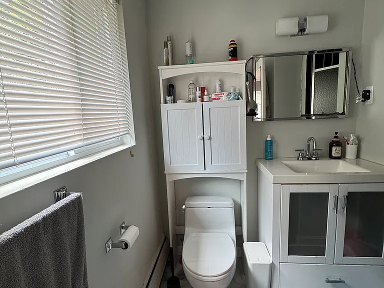 Bathroom2