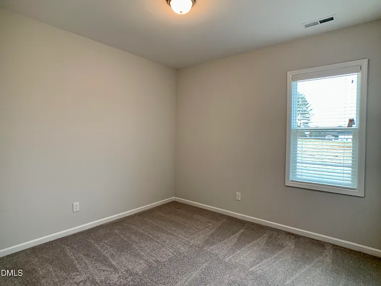 130 Henhouse Ct — Photo 14