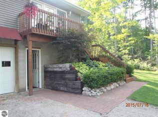 1987 N Jacobson Rd, Suttons Bay, MI 49682