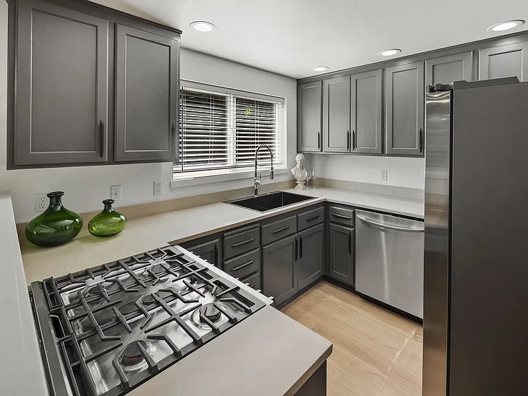 9301 Linden Ave N #C — Photo 9