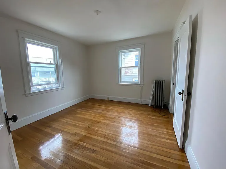35 Glenmont Rd #2 — Photo 15