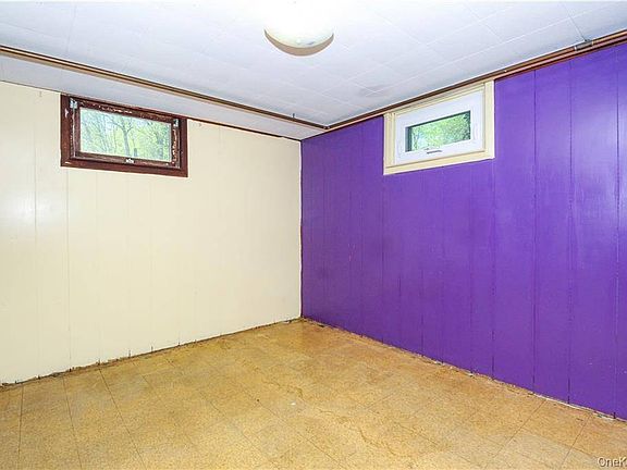 5th image of 26 Montrose Point Rd