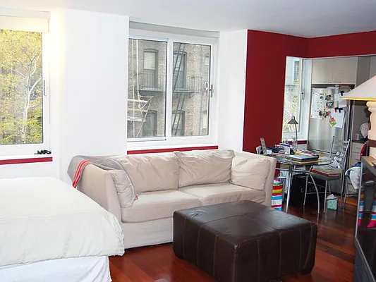 Rented by Sotheby's International Realty | media 1
