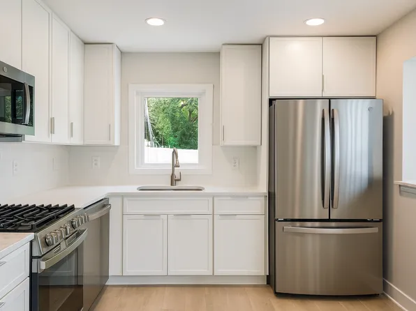 645 Ocean Ave, Jersey City, NJ 07304