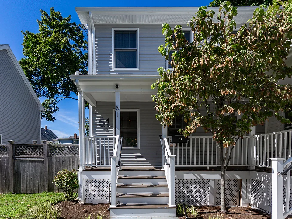 51 Phillips St