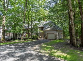37 Concord Pl, Cape Elizabeth, ME 04107