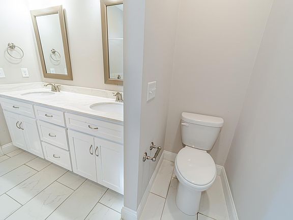 5th image of 200 Promenade Pl