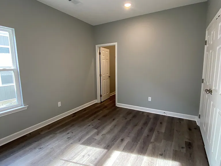815 Brookside Dr — Photo 16