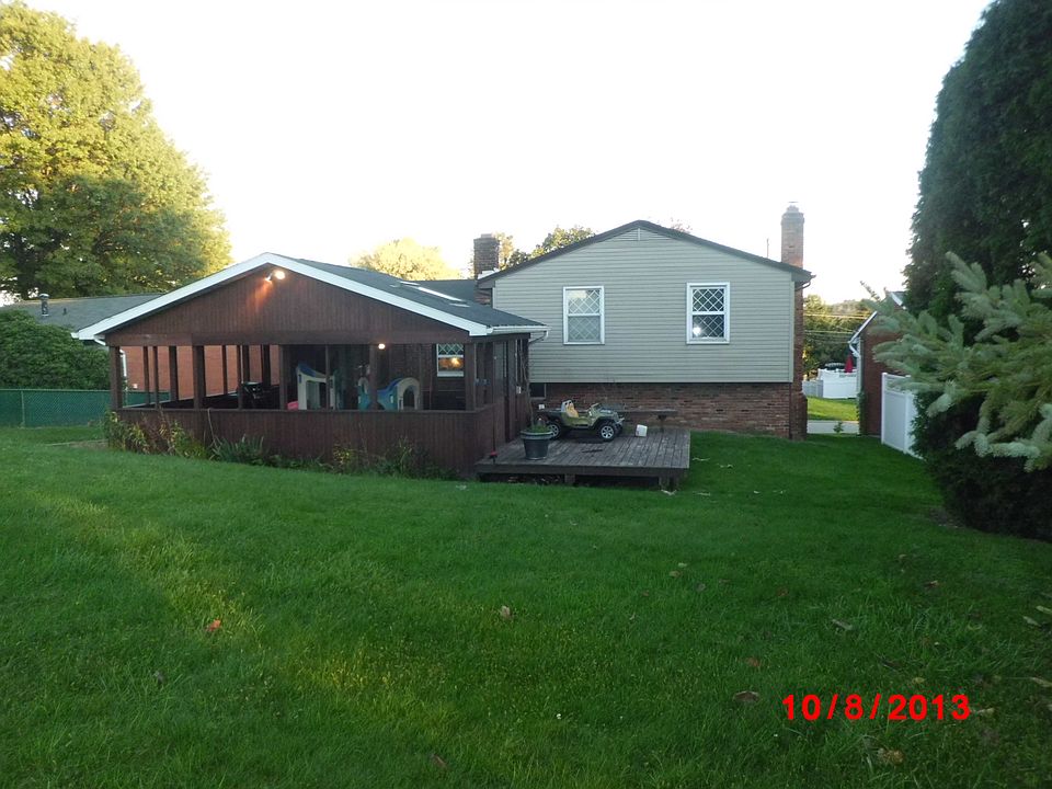2nd image of 326 McWilliams Dr