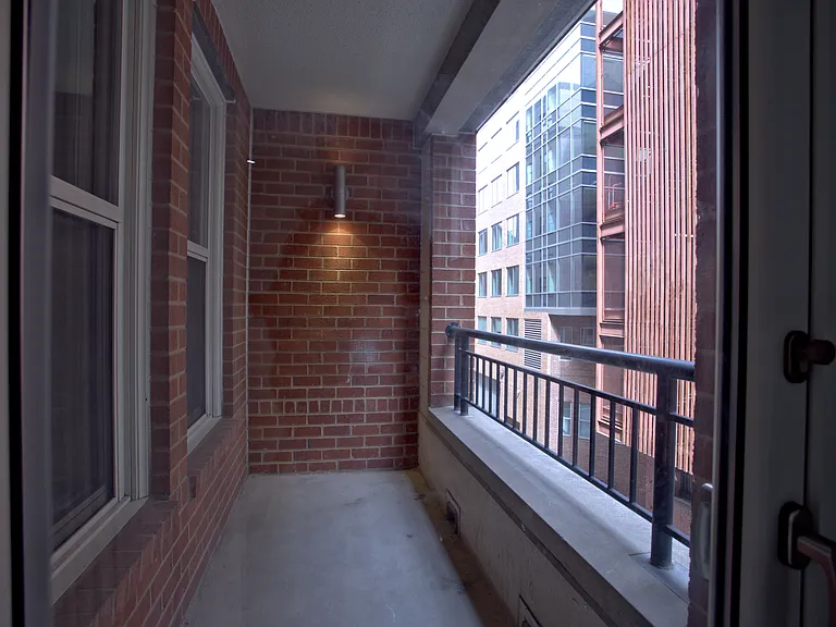 915 E St NW #509 — Photo 14
