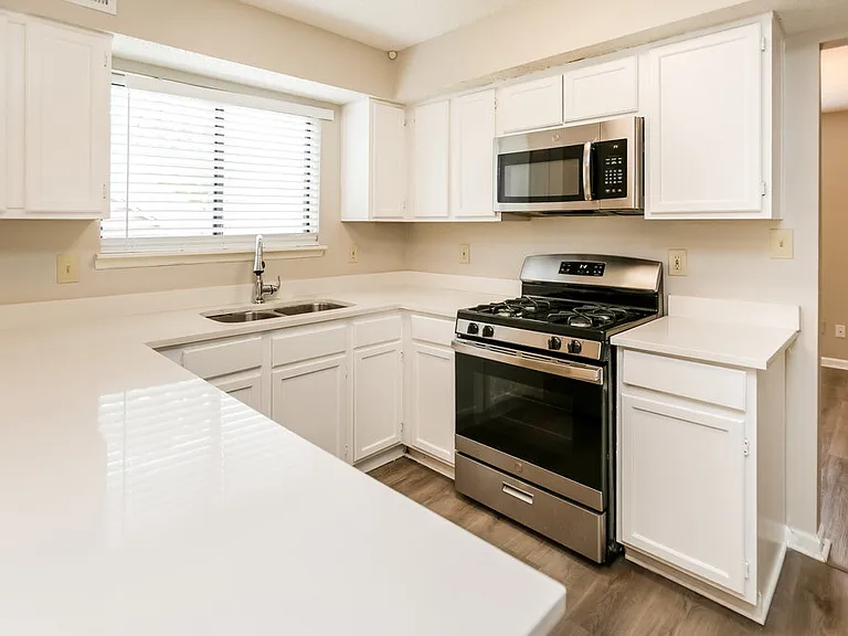 20 Briar Gate Ln — Photo 9