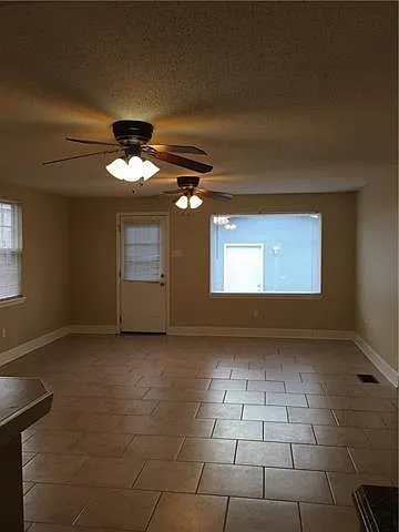 6225 Cameron Blvd — Photo 3