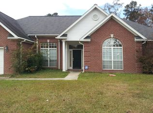 29 Old Swan Ln, Columbus, MS 39702