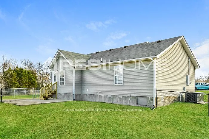 2605 Calais Ct — Photo 13