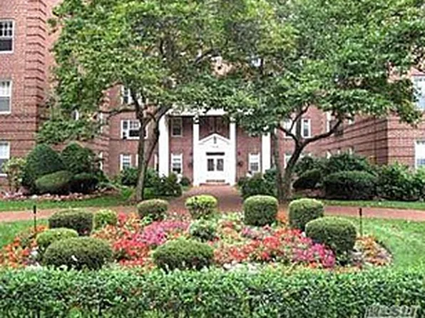 76-35 113th Street image 1 of 10