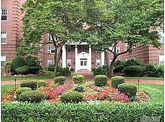 Sold by Benjamin Realty Since 1980 | media 2