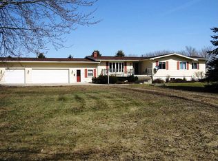 9030 Beaver Valley Rd, Cedar Falls, IA 50613