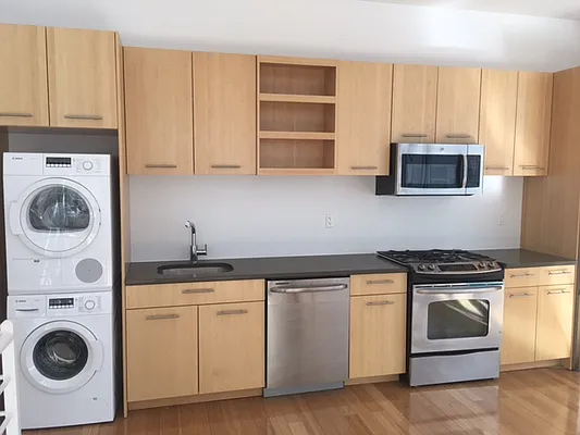 Rented by Premier Metro Realty Corp | media 20