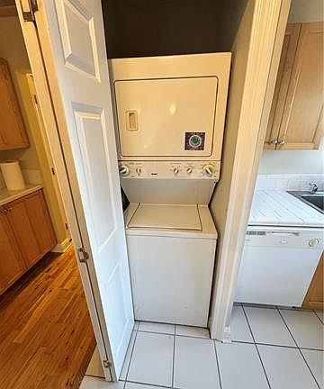 5th image of 834 Greenwood Dr