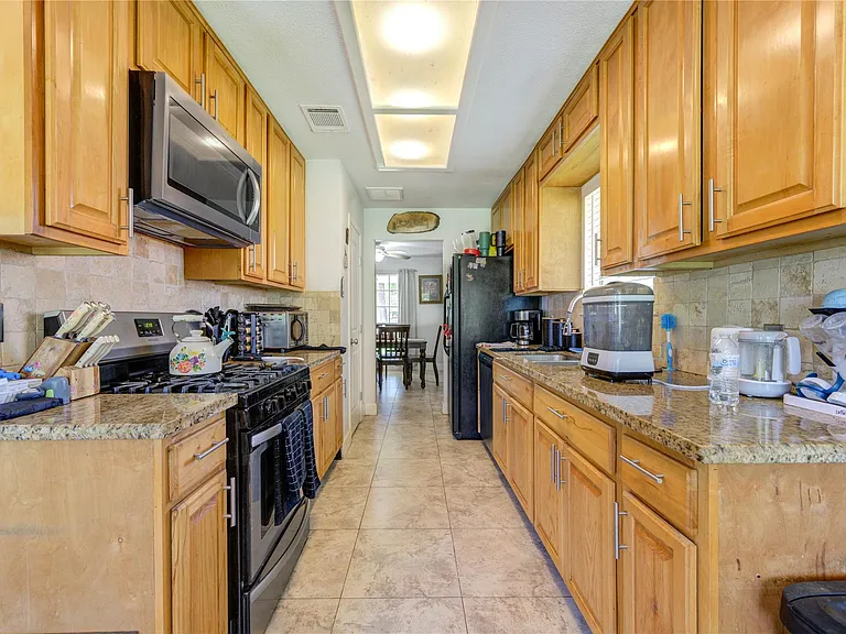 24522 Glen Loch Dr — Photo 18