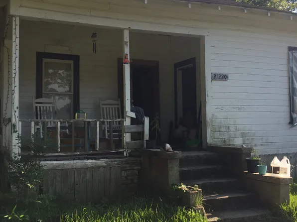21220 Rappahannock Ave, Lockhart, AL 36455
