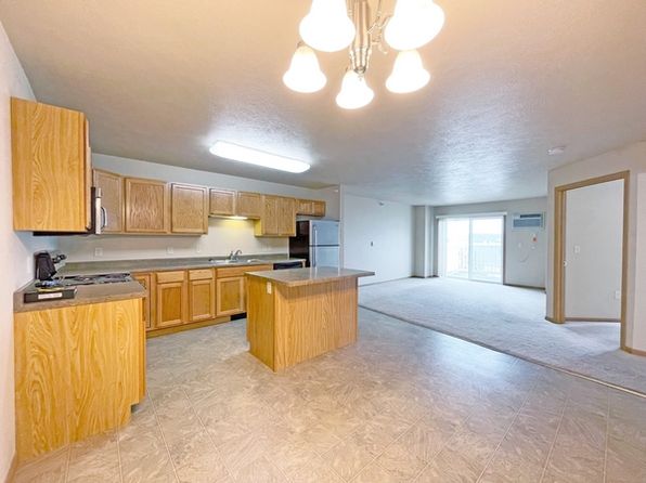 Meadow Ridge Apartments | 110 41st Ave SE, Minot, ND