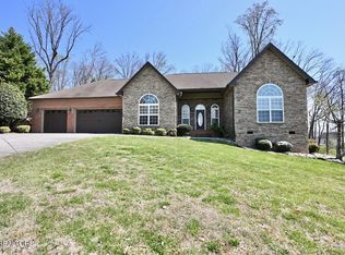 1261 Houston Springs Rd, Greenback, TN 37742