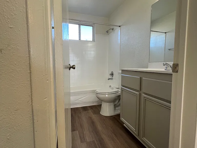 Summit Place Apartments — Photo 10