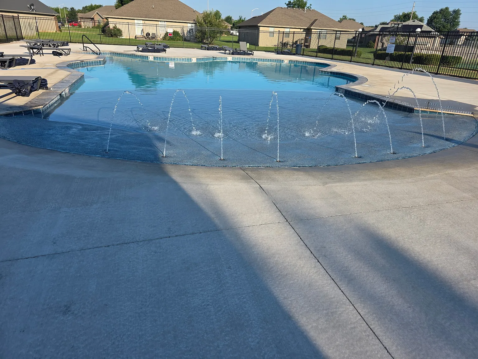 4 bed, 1691 sqft, $2,000 — Photo 3
