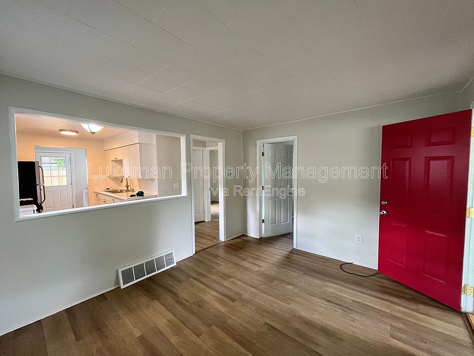 1st image of 429 W Van Hoesen Blvd
